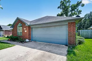3002 Overland Trail, Dickinson, TX 77539 - Photo 3