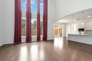 1303 Gardenia Dr, Houston, TX 77018 - Photo 7