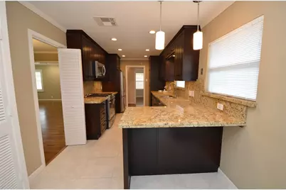 4009 Nenana Drive, Houston, TX 77025 - Photo 11