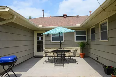 4009 Nenana Drive, Houston, TX 77025 - Photo 35
