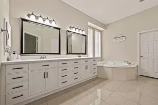 2002 Thorncrest Ct, Sugar Land, TX 77479 - Photo 27