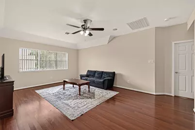 2002 Thorncrest Court, Sugar Land, TX 77479 - Photo 33