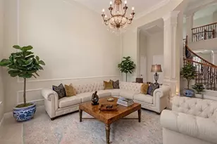 2002 Thorncrest Ct, Sugar Land, TX 77479 - Photo 9
