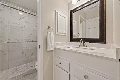 2002 Thorncrest Court, Sugar Land, TX 77479 - Photo 37