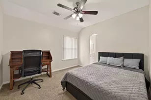 2002 Thorncrest Ct, Sugar Land, TX 77479 - Photo 39