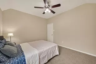 2002 Thorncrest Ct, Sugar Land, TX 77479 - Photo 37