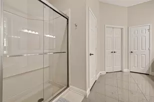 2002 Thorncrest Ct, Sugar Land, TX 77479 - Photo 29