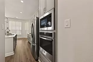 2002 Thorncrest Ct, Sugar Land, TX 77479 - Photo 15
