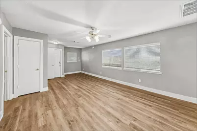 833 Lightningbug Lane, Conroe, TX 77301 - Photo 5