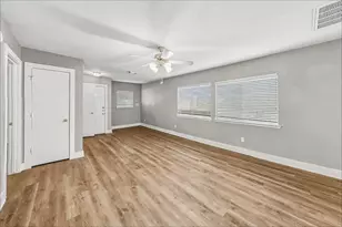 833 Lightningbug Ln, Conroe, TX 77301 - Photo 5