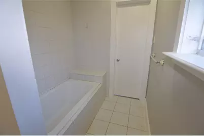 2714 Holman Street, Houston, TX 77004 - Photo 9