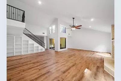 910 Enclave Parkway, Houston, TX 77077 - Photo 7