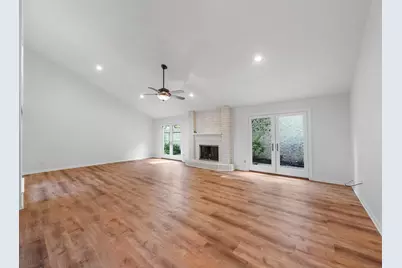 910 Enclave Parkway, Houston, TX 77077 - Photo 5