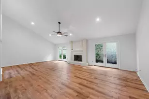 910 Enclave Pkwy, Houston, TX 77077 - Photo 5