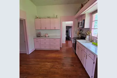 624 Houston Street, New Ulm, TX 78950 - Photo 3