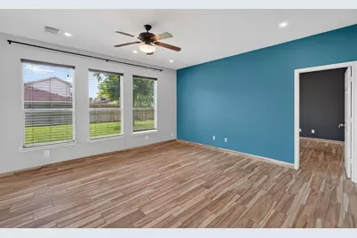 4307 Kleinway Drive, Houston, TX 77066 - Photo 13