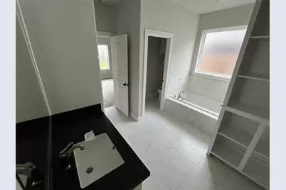 16 Greystone Court, Angleton, TX 77515 - Photo 11