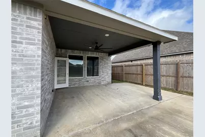 16 Greystone Court, Angleton, TX 77515 - Photo 15