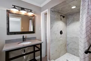 3750 Drummond St, Houston, TX 77025 - Photo 11
