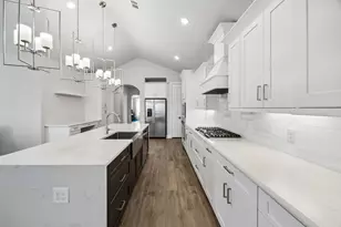 5719 Caracara St, Manvel, TX 77578 - Photo 9