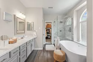 74 W Summer Storm Cir, The Woodlands, TX 77381 - Photo 17