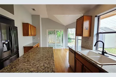 12710 Meadway Court, Houston, TX 77082 - Photo 9