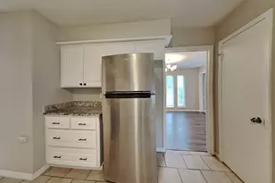 8110 Renmark Ln, Houston, TX 77070 - Photo 5