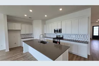 2237 Pacific Current Way, League City, TX 77573 - Photo 3