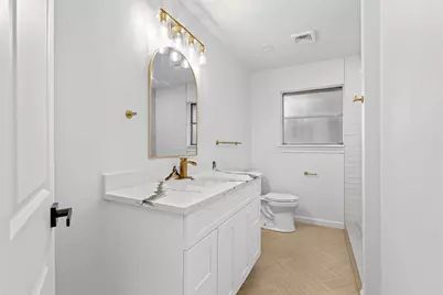 719 E 40th 1/2 Street, Houston, TX 77022 - Photo 29