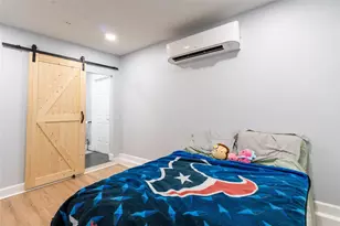 803 Sealy St, Galveston, TX 77550 - Photo 23