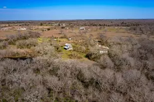 38241 Wiggins Rd, Hempstead, TX 77445 - Photo 19