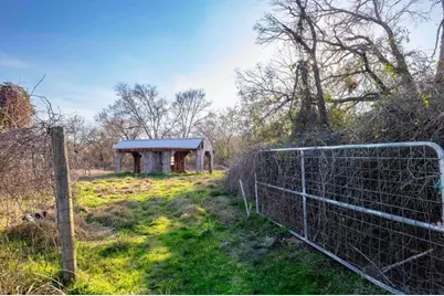 38241 Wiggins Road, Hempstead, TX 77445 - Photo 43