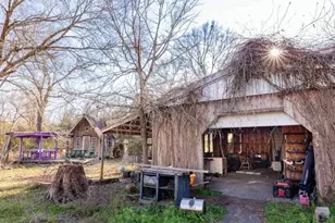 38241 Wiggins Rd, Hempstead, TX 77445 - Photo 33