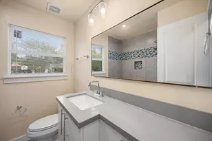6122 Beldart St, Houston, TX 77033 - Photo 15