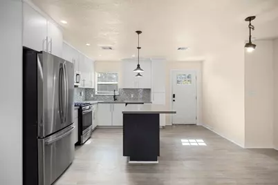 6122 Beldart Street, Houston, TX 77033 - Photo 7