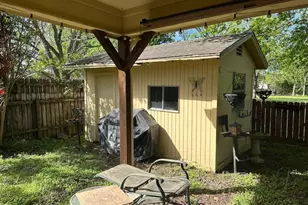 201 Heath Ave, Madisonville, TX 77864 - Photo 7