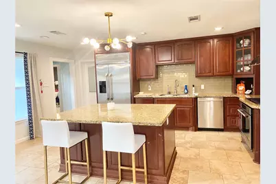 729 Camelot, Hunters Creek Village, TX 77024 - Photo 7