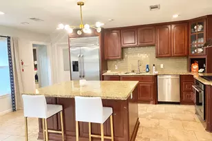 729 Camelot, Hunters Creek Village, TX 77024 - Photo 7