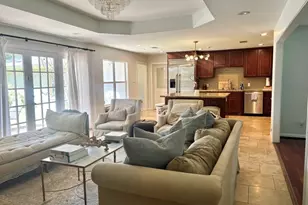 729 Camelot, Hunters Creek Village, TX 77024 - Photo 9