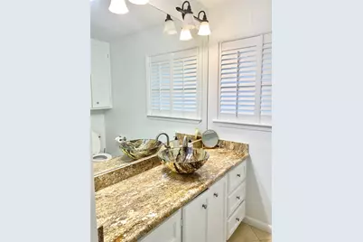 729 Camelot, Hunters Creek Village, TX 77024 - Photo 19