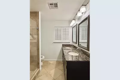 729 Camelot, Hunters Creek Village, TX 77024 - Photo 25