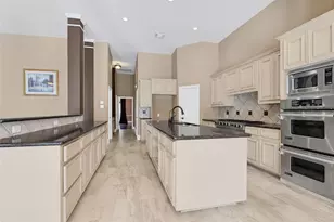 709 Hidden Woods Ln, Friendswood, TX 77546 - Photo 13