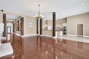 709 Hidden Woods Ln, Friendswood, TX 77546 - Photo 11