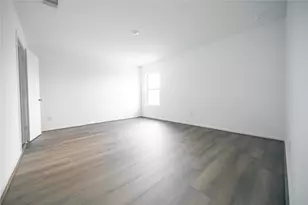 9919 Oakheath Blf Dr, Baytown, TX 77521 - Photo 5