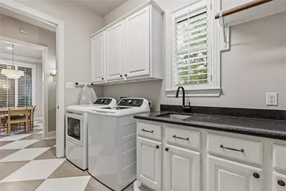 118 N Shawnee Ridge Circle, The Woodlands, TX 77382 - Photo 19