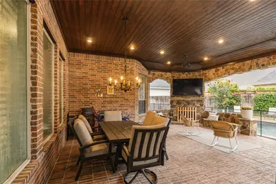 118 N Shawnee Ridge Circle, The Woodlands, TX 77382 - Photo 35