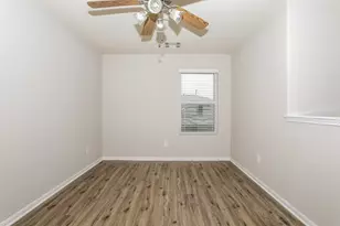 16738 N Gull Dr, Conroe, TX 77385 - Photo 15