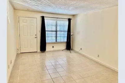 606 Marshall Street #B36, Houston, TX 77006 - Photo 5
