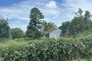 189 Goff St, Goliad, TX 77963 - Photo 5