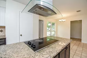 14206 Ella Lee Ln, Houston, TX 77077 - Photo 17
